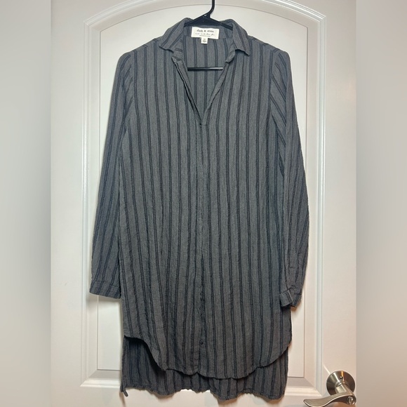 Anthropologie Cloth & Stone Striped Oversized Button Up Top size XS - Picture 1 of 8